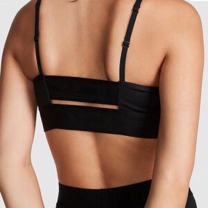 Victoria’s Secret Pink Ultimate Scoop Sports Bra Pure Black Medium